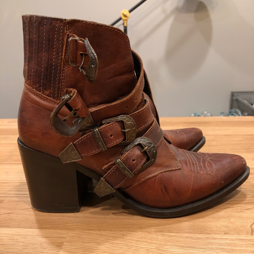 Steve Madden Western Booties